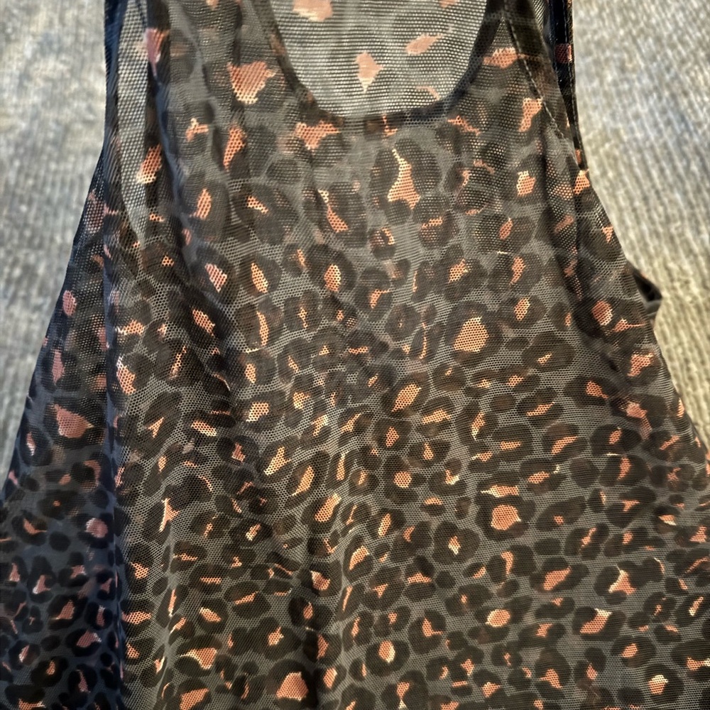 Victoria's Secret Pink and Gray Leopard Print work out sheer tank - Picture 6 of 6